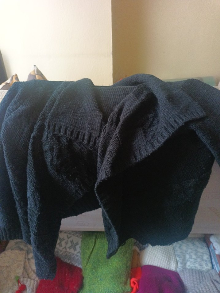 Siyah Kadın Oversize crop Hırka - Görsel 4