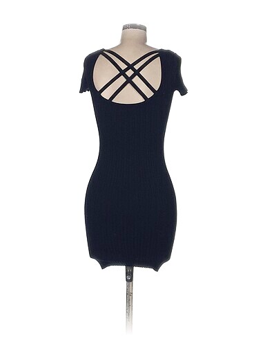 xs Beden Bershka Kısa Elbise %70 İndirimli.