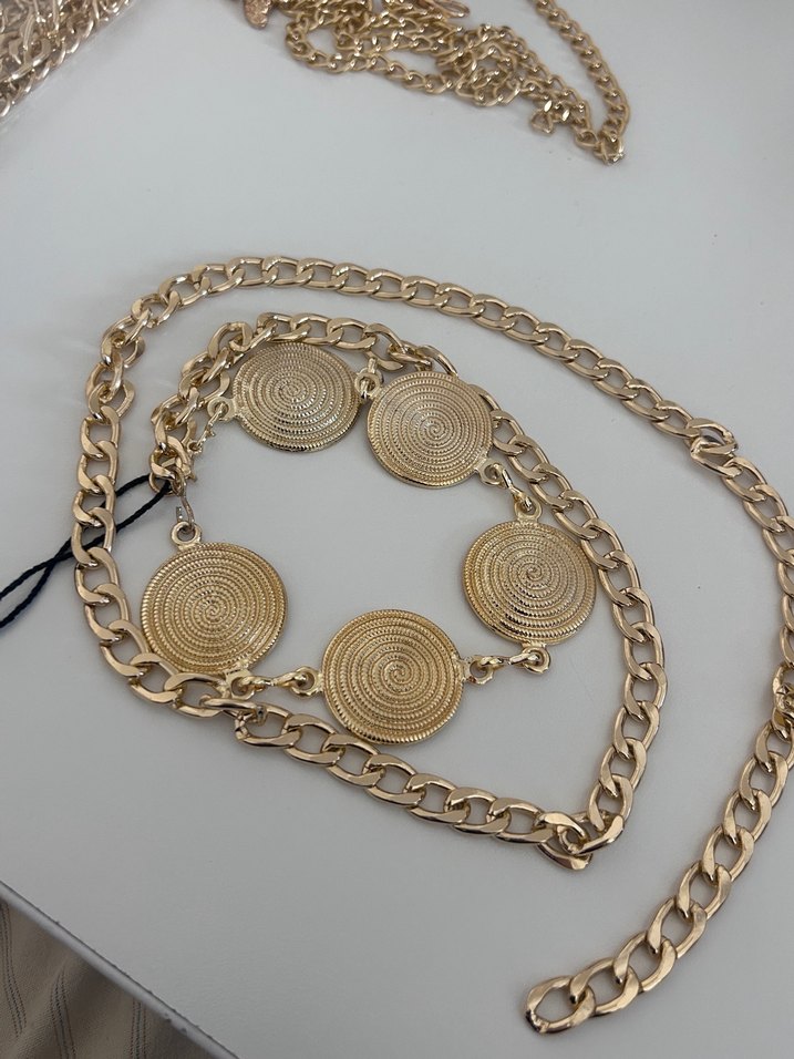 Altın Renk Zincir Detaylı Kadın Vücut Zinciri - Görsel 2