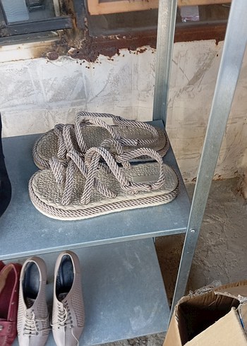 Diğer Bej Bohem Tarzı Dolgulu Topuklu Kadın Sandalet