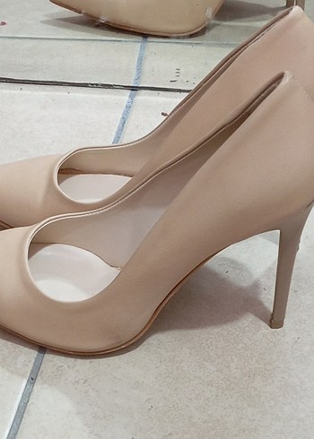 Diğer Bej Stiletto Topuklu Kadın Ayakkabı