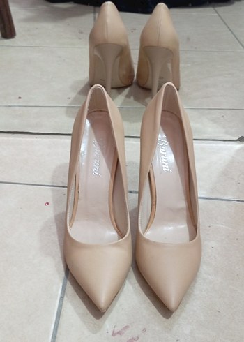 Bej Stiletto Topuklu Kadın Ayakkabı