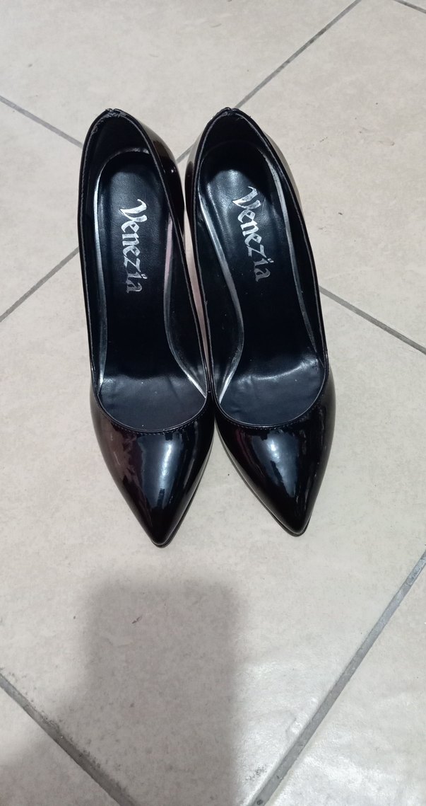 Parlak Siyah Stiletto Topuklu Kadın Ayakkabı - Görsel 3