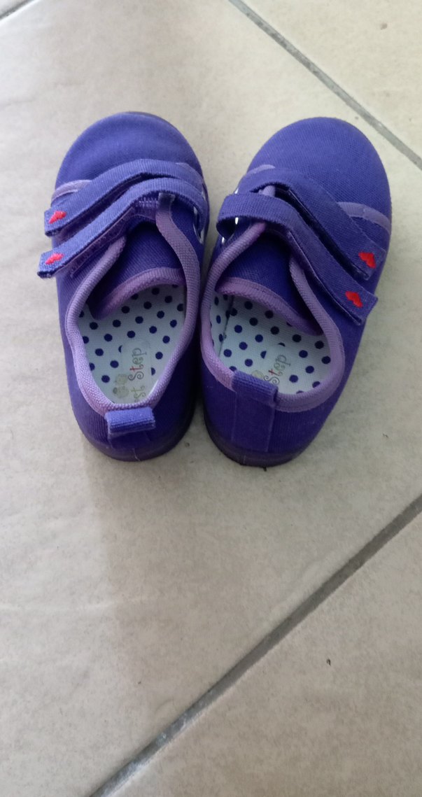 Kız Çocuk Mor Cırt Cırtlı Sneakers bir kaç defa giyildi - Görsel 3