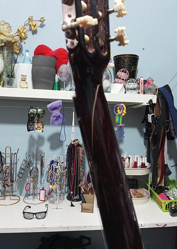 Klasik Kahverengi Gitar - Görsel 2