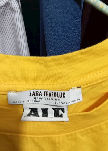 Sarı Baskılı Kısa Kollu Tişört 2 defa giyildi - Görsel 4