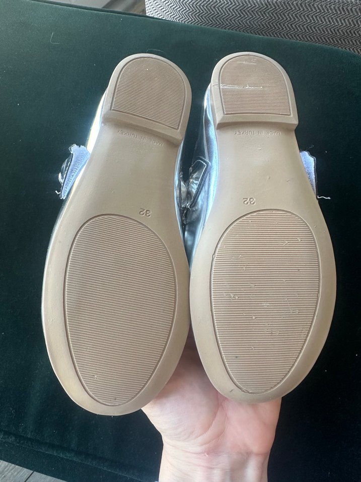 Kız Çocuk Parlak Altın Tokalı Babet - Görsel 5