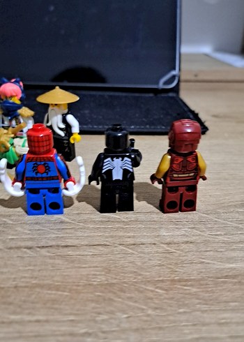 Beden Lego marvel Lot