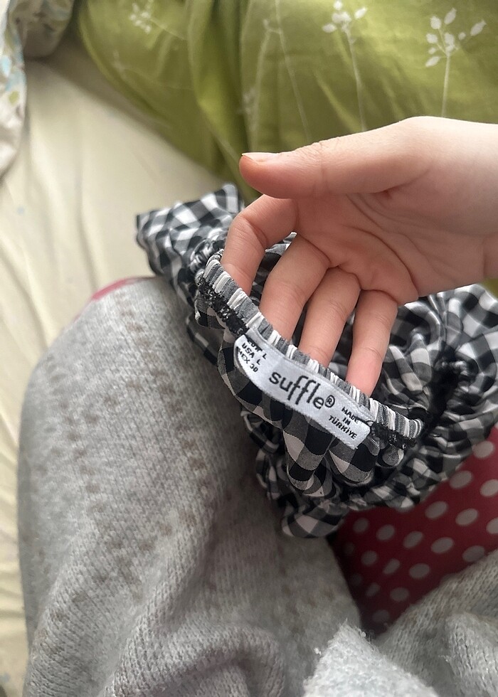 Pötikare desenli Önden bağlama detaylı bluz - Görsel 4