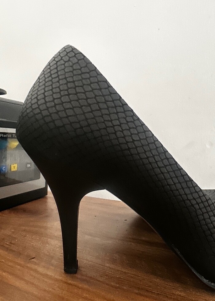 Yılan desen topuklu ayakkabı - Görsel 2