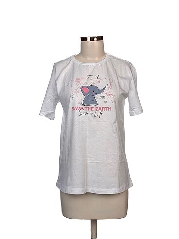 Koton T-shirt %70 İndirimli.
