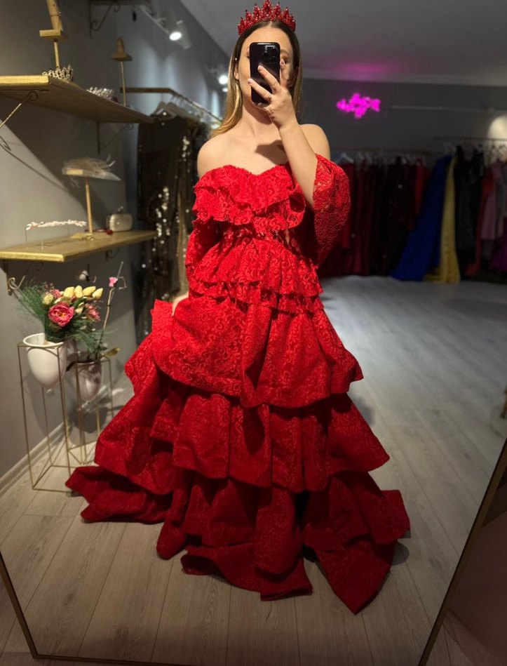 Parlak Kırmızı Volanlı Uzun Straplez Elbise - Görsel 2