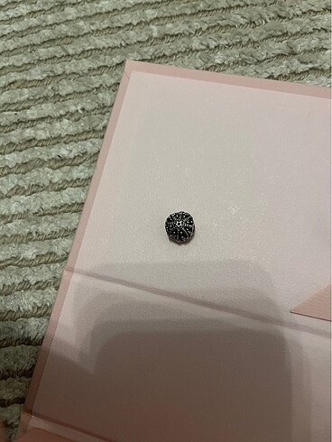 Beden Pandora Charm