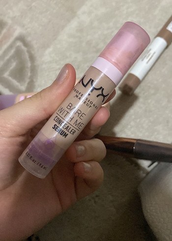 NYX Bare With Me Kapatıcı Serum 02 Light - Görsel 2