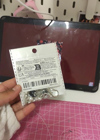 Hello Kitty sıfır charm