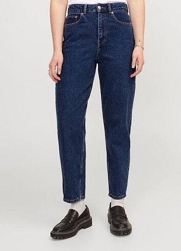 Zara koyu mavi mom jean