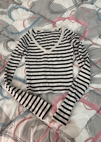 Çizgili V Yaka Pamuklu Kadın Crop - Görsel 2