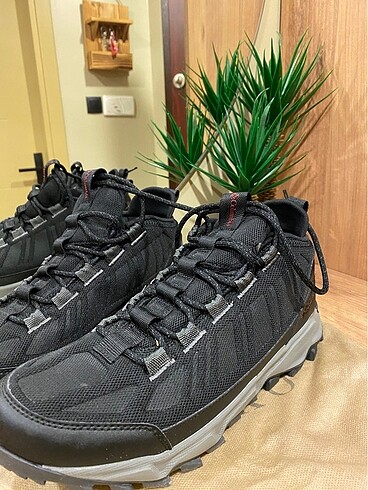 Columbia bot - Görsel 3