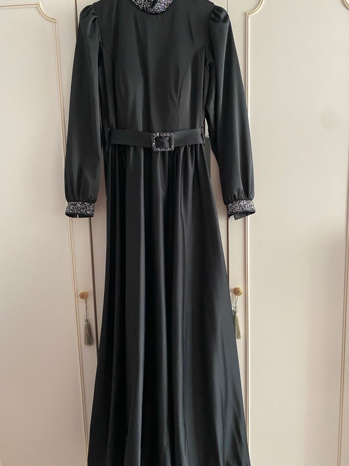 Kemerli Siyah Uzun Kollu Uzun abiye - Görsel 3