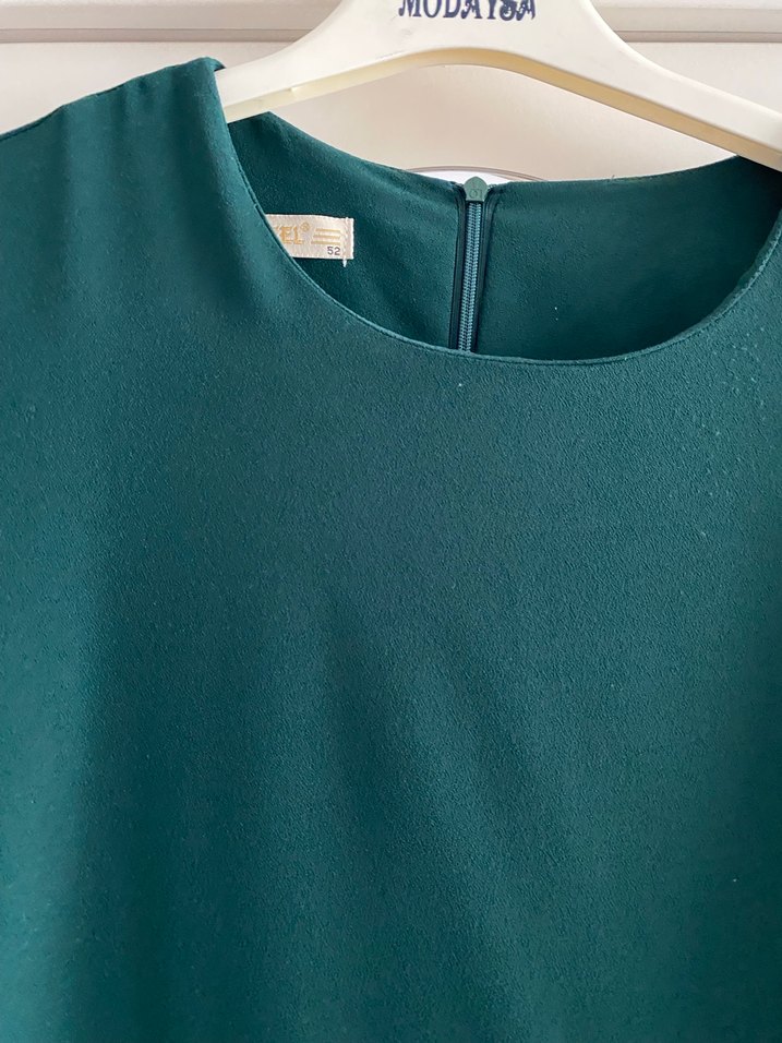 Tesettür Yeşil Drapeli Uzun Kollu Nakışlı Elbise - Görsel 4