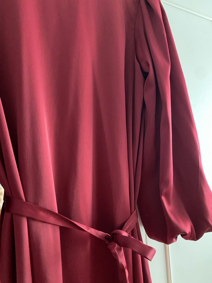 Bordo Uzun Saten Elbise Drapeli - Görsel 4