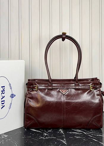 Prada Bej Parlak Deri Kadın El Çantası