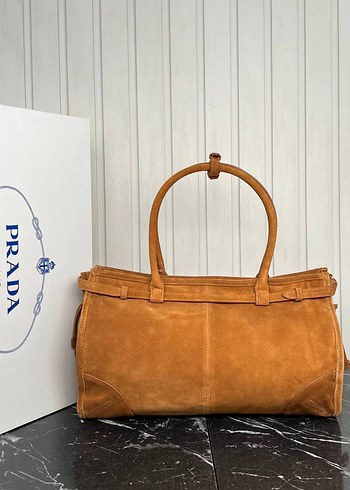  Beden çeşitli Renk Bej Süet Prada Kadın Çanta