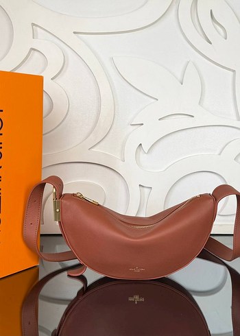 Beden siyah Renk Louis Vuitton Siyah Deri Kadın Çanta