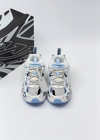 Off-White Modern Ve Rahat Beyaz Beyaz Sneaker