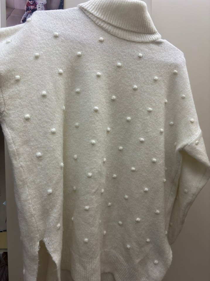 Beyaz Boğazlı Örgü Kadın Kazak - Görsel 2