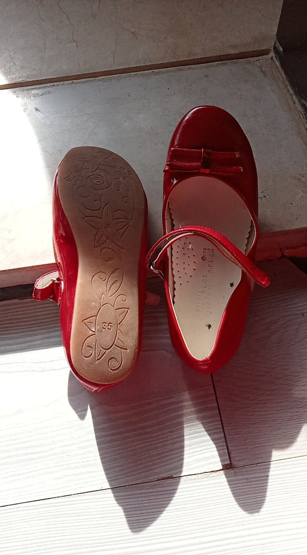 Kız Çocuk Kırmızı Tokalı Babet Ayakkabı - Görsel 2