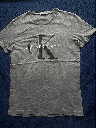 Calvin klein t-shirt