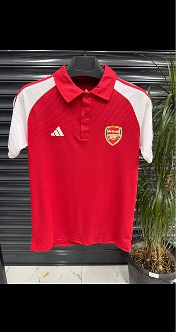 ARSENAL ÖZEL TASARIM POLO YAKA TARAFTAR TİŞÖRT