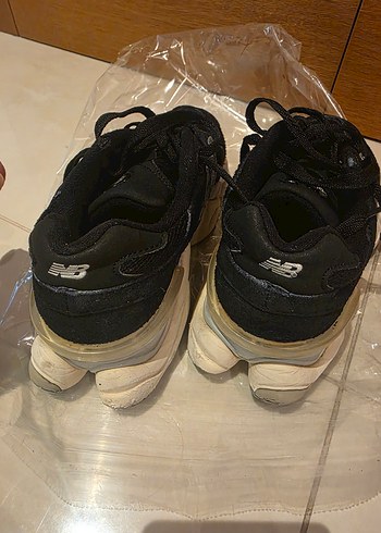 36 Beden Siyah Kadın New balance 9060 Spor Ayakkabı