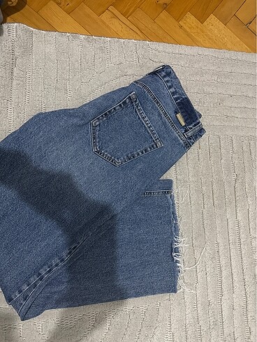 m Beden mavi Renk Stradivarius jean