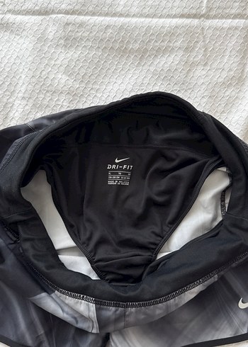 m Beden Nike Siyah Gri Mini Spor Şort