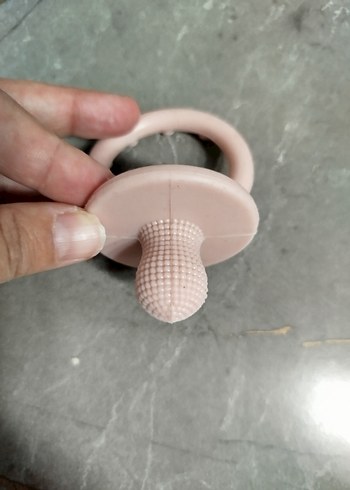 OiOİ Pembe Silikon Emzik ve Diş Kaşıyıcı - Görsel 7