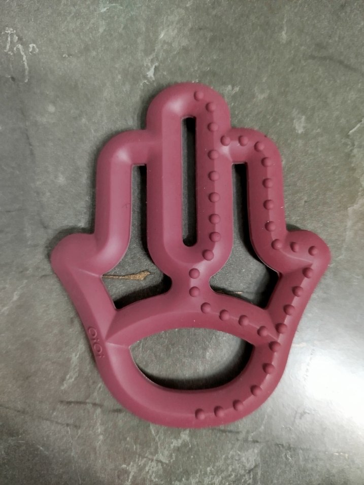 OiOİ Pembe Silikon Emzik ve Diş Kaşıyıcı - Görsel 5