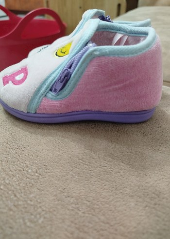 Sıfır ayarinda Kız Çocuk Renkli Kaydırmaz Terlik - Görsel 2