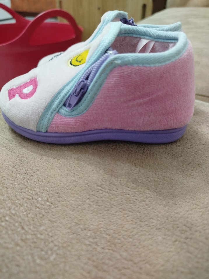 Sıfır ayarinda Kız Çocuk Renkli Kaydırmaz Terlik - Görsel 2