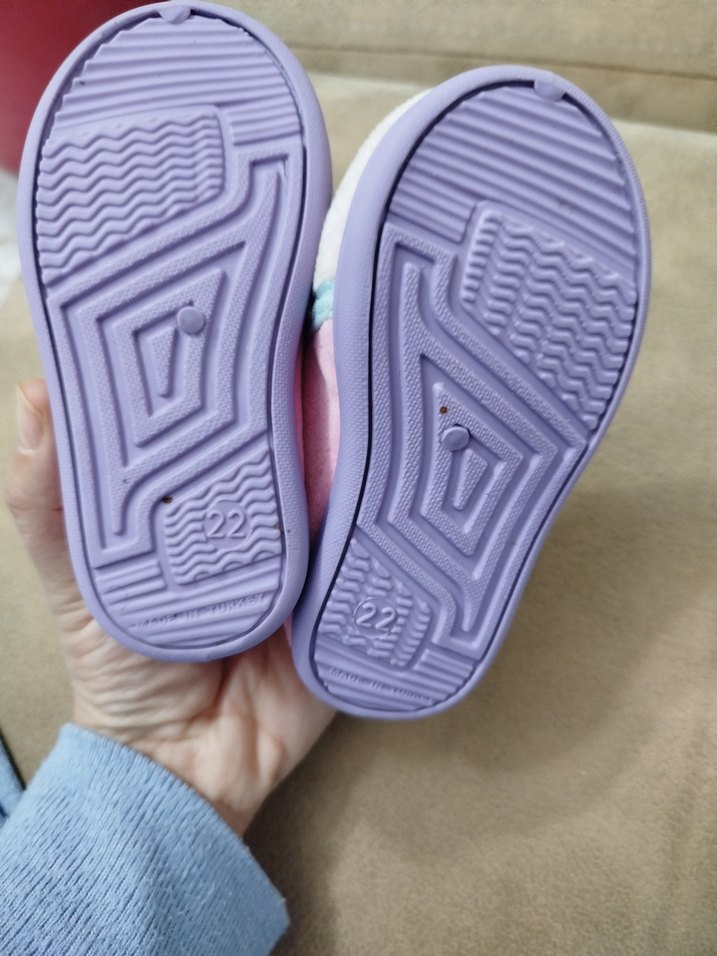 Sıfır ayarinda Kız Çocuk Renkli Kaydırmaz Terlik - Görsel 3