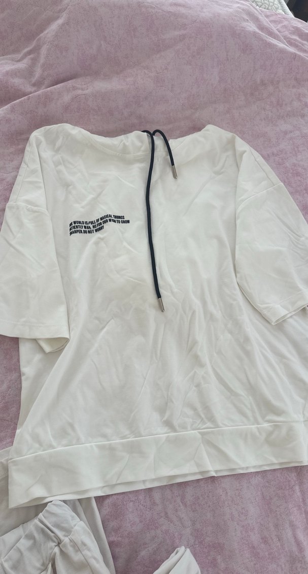 Beyaz Kapüşonlu Mini Kadın Eşofman Takımı - Görsel 2