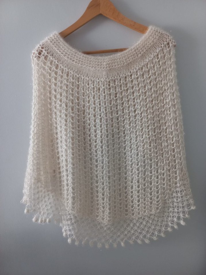 Beyaz Dantel Detaylı Örgü Panço - Görsel 2