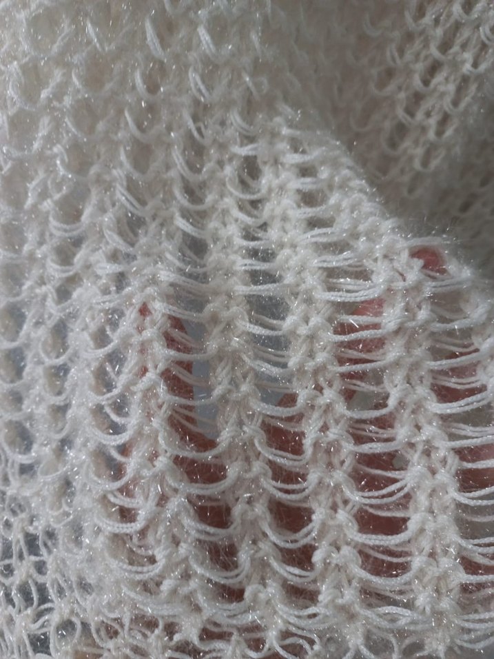 Beyaz Dantel Detaylı Örgü Panço - Görsel 3