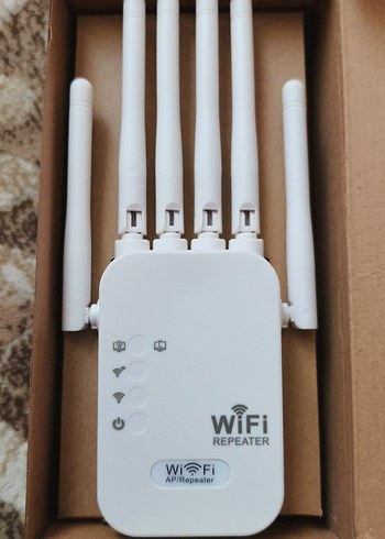 Beyaz WiFi Repeater Güçlendirici