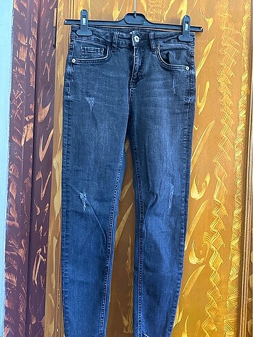Siyah twist dar pantolon