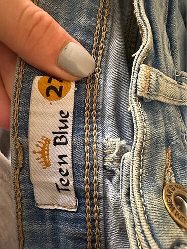 27 Beden mavi Renk Mavi dar pantolon