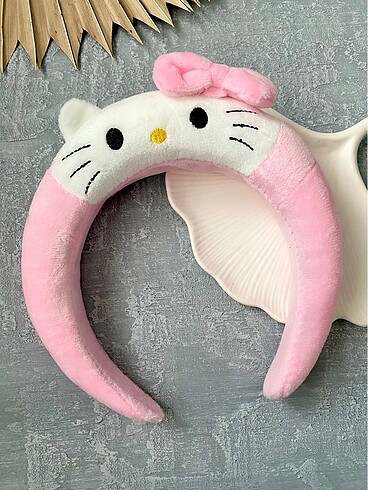 Hello Kitty Peluş Taç