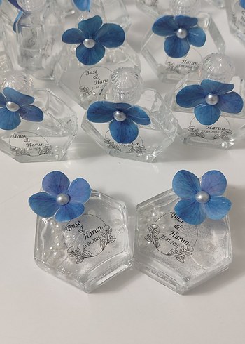 Mavi Çiçekli Kişiye Özel Hediye Şişesi - Görsel 3