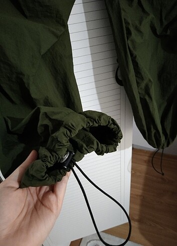 36 Beden yeşil paraşüt pantolon 